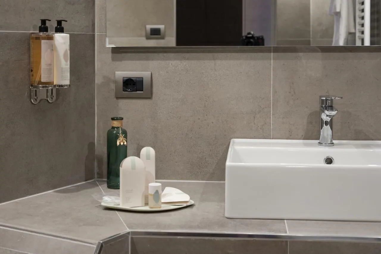 Wellness Home Rome 2*,
